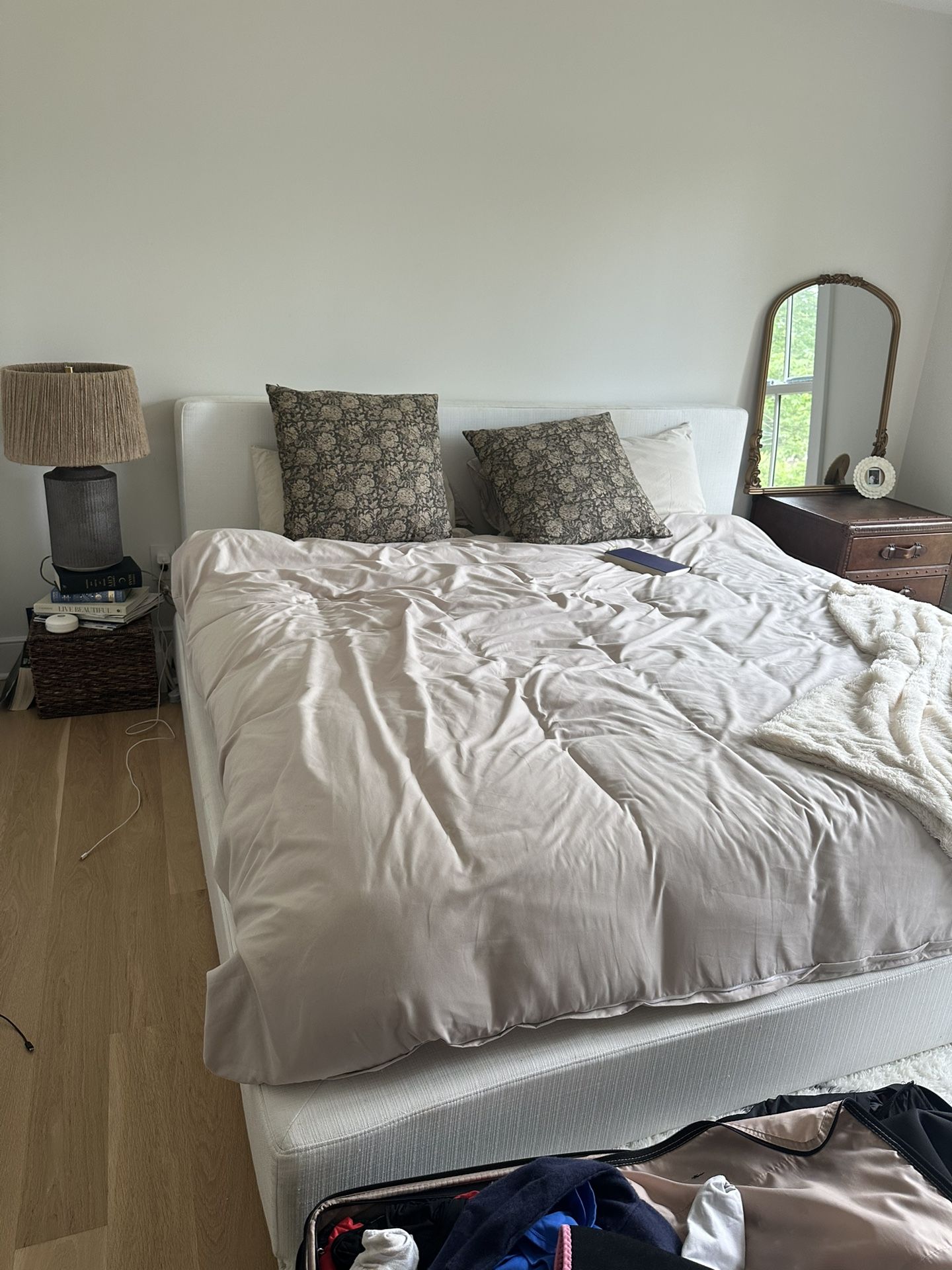 Soft Frame White King Bed