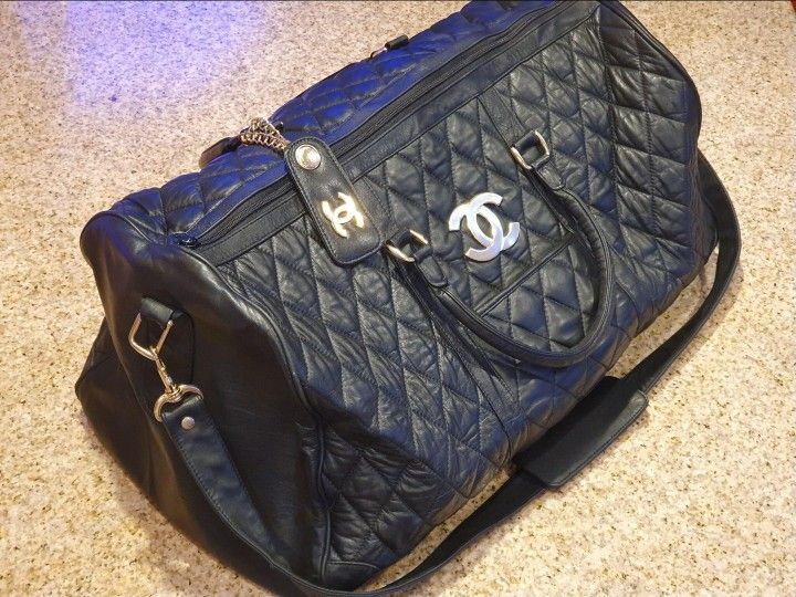 Vintage Chinese Quilted Duffle Bag – Large Black Shoulder & Travel Tote