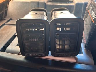 GMT800 Chevy Passenger Dash Air Vents OEM Black