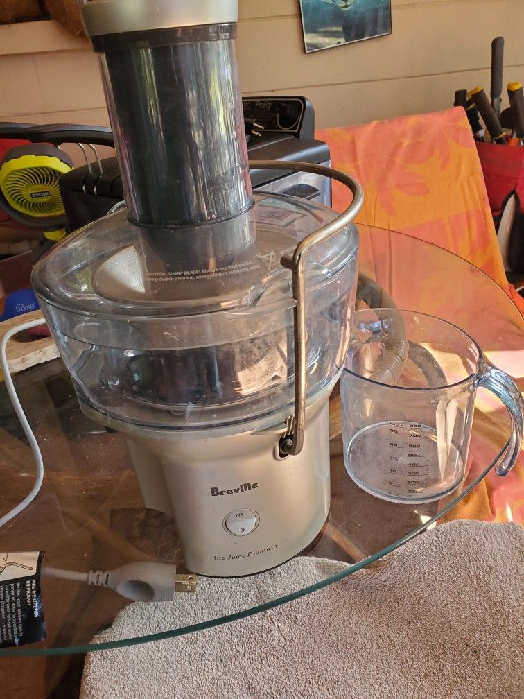 Breville Juice Fountain Compact Juicer