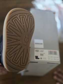Uggs Toddler 5c With Box
