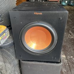 Klipsch model R-10SW Subwoofer In Good Working Condition 