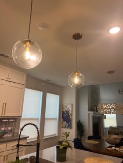 Set of two hanging lamps - Gold base - Clear 10" globe shade - Pendant lights