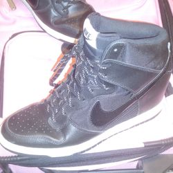 Women's Nike High Heel *RARE*