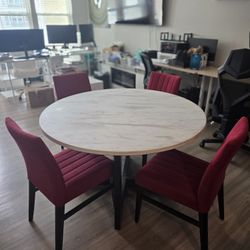 Modern  Dinning Table 