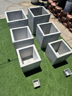 Handmade Square Concrete Planter Set of 3- Light Gray