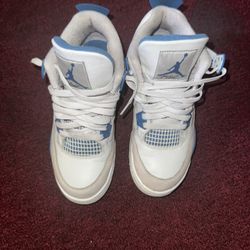 Jordan 4 Military Blue 