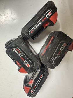 4 Baterías Milwaukee