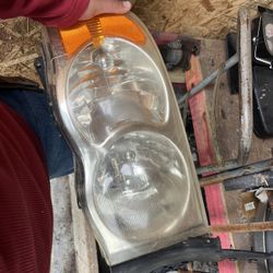 Dodge Ram 2004 Headlight