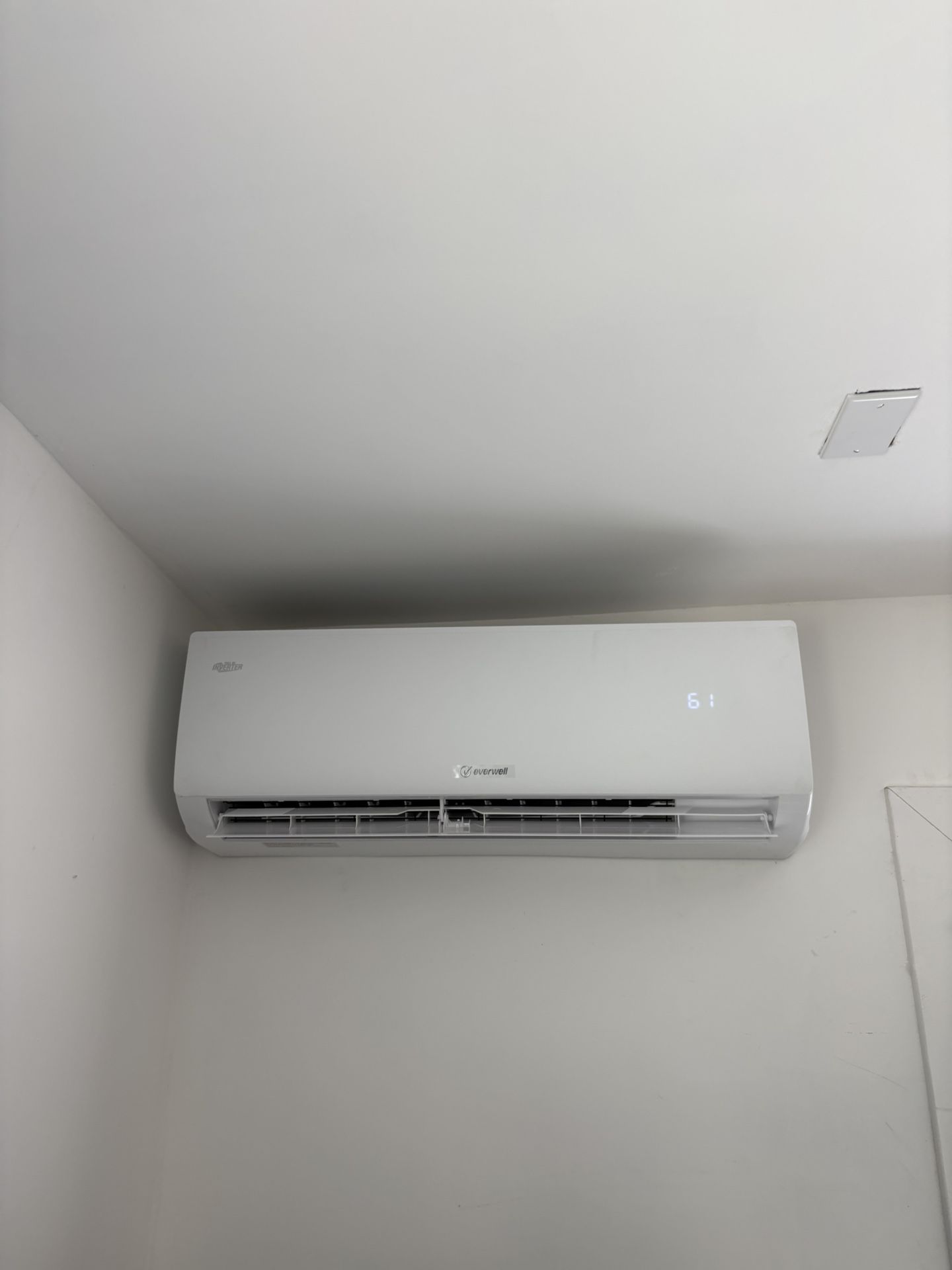 12k BTU 115v. 20seer2.