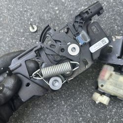 New Tesla Model S Hood latches Gen2