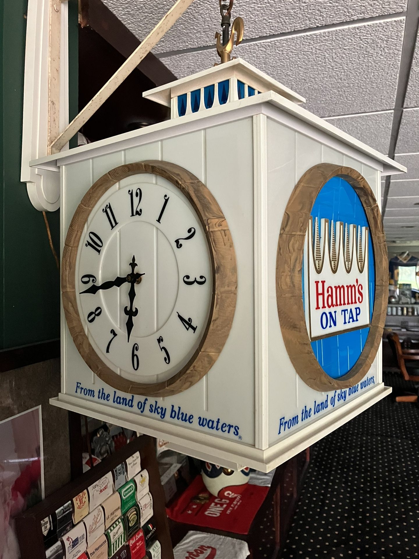 Hamm’s Rotating Beer Clock