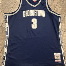 Mitchell & Ness Men's Georgetown Hoyas Allen Iverson #3 '95-'96 Swingman Navy Jersey