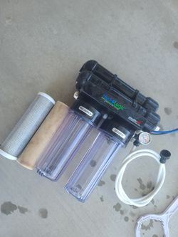 Hydro-Logic Stealth RO 300 reverse osmosis (RO) water filtration system.