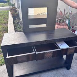 Solid Wood Foyer Table With 3 Drawers & Mirror