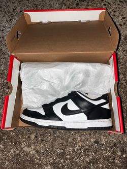 Nike Panda Low Dunks Women’s 6.5 Black and White