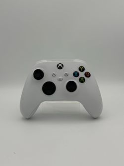 MICROSOFT XBOX WIRELESS CONTROLLER USED
