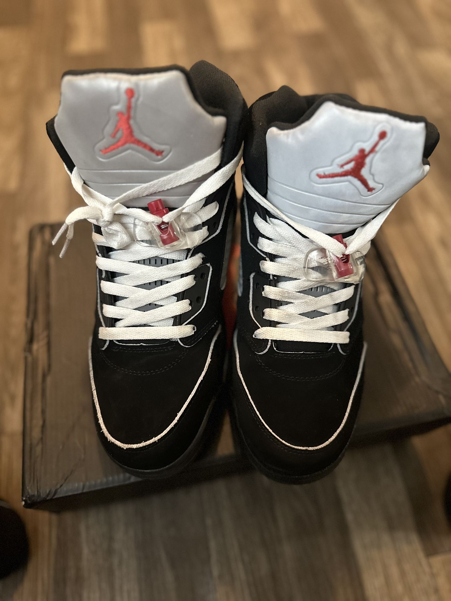 Jordan 5 Black Metallic