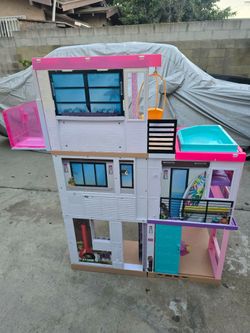 Barbie dream house