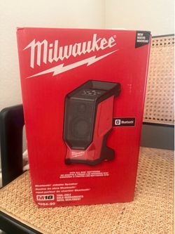 Milwaukee M18 Bluetooth Speaker