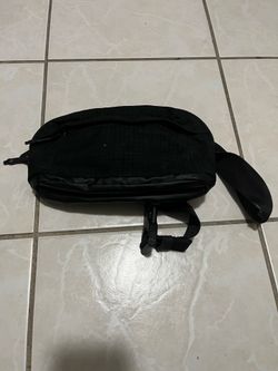Hurley,  crossed body bag, black