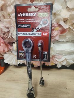 Husky
SAE Quad Drive Ratcheting Wrench Set (2-Piece)