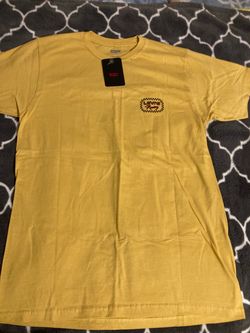 Levi's Racing Graphic T-Shirt Yellow New with Tags
