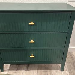 Dresser 3 Drawer Accent