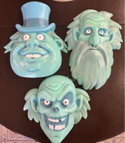 Disney Haunted Mansion Hitchhiking ghosts masks