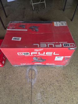 Milwaukee 10" Miter Saw