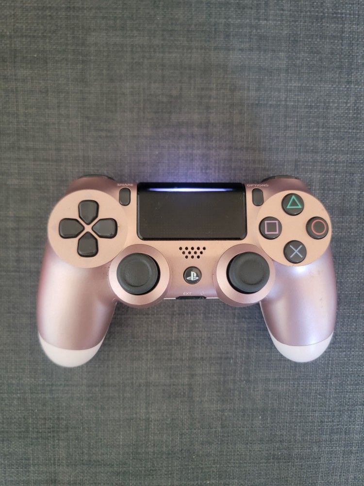 Rose Gold PS4 Controller 