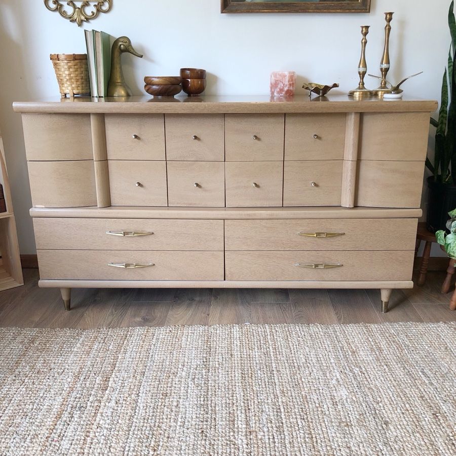 Vintage Kroehler Mid Century Modern blonde dresser with six drawers