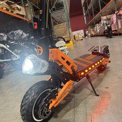 Dual-motor electric scooter