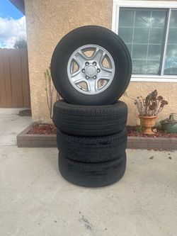 Tires with rims