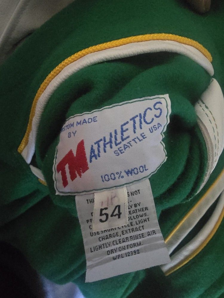 JACKET