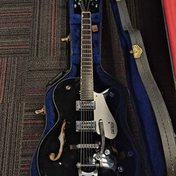 Guitar: Gretsch Hollowbody G5120