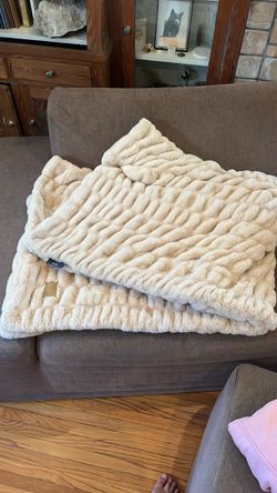 Large 60”x72” Lola Blanket (retail $325)