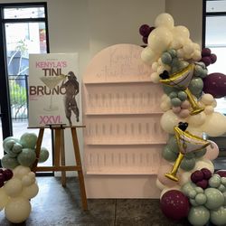 TREAT/CHAMPAGNE WALL & BALLOONS