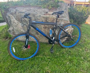 Excellent Bike Genesis V2100 Mountain Bike - 26" Wheels - Full Suspension - Black & Blue