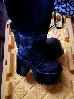Marc Jacobs platform boots