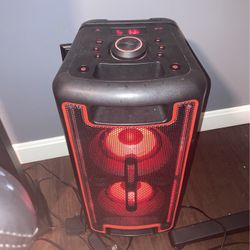 Party Speaker Black Web