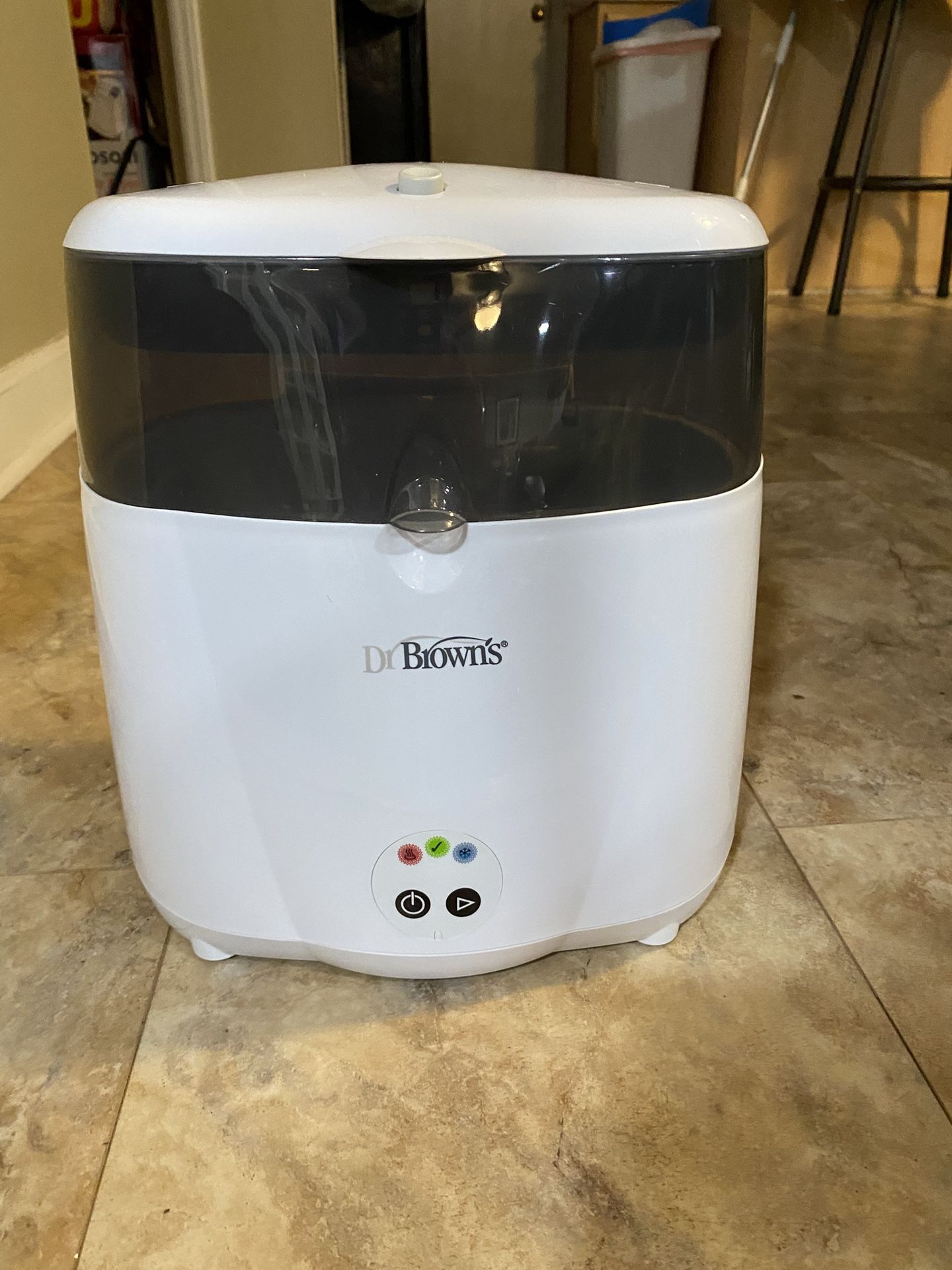Dr. Brown’s Deluxe Electric Sterilizer for Baby Bottles and Other Baby Essentials