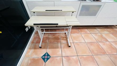 Flexible Table for Computer/ Mesa para Computadora