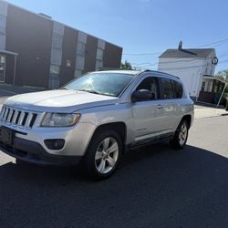 2012 JEEP COMPASS 4X4 70,000 Miles