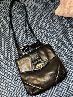 New Vintage Kenneth Cole Leather Purse & Sunglasses 😎 Both For $25 FIRM