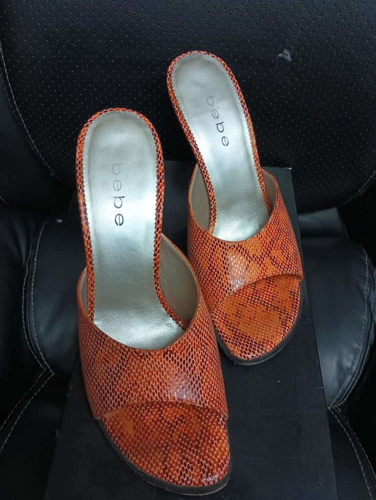 Bebe Orange Snakeskin Heels Women's Size 8