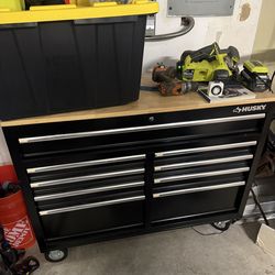 Husky 46” 9-Drawer Rolling Tool Box / Workbench