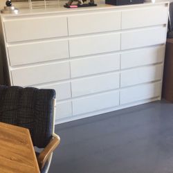 12 Drawer Dresser