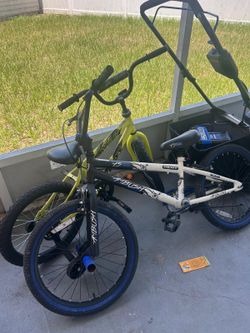 2 bicicletas   Una es 20 la otra es 18