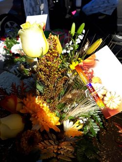 Thanksgiving centerpieces real flowers